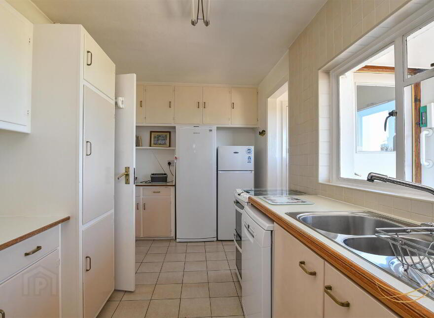Aghnadore, 23 Whin Road, Ballygally, Larne, BT40 2QJ