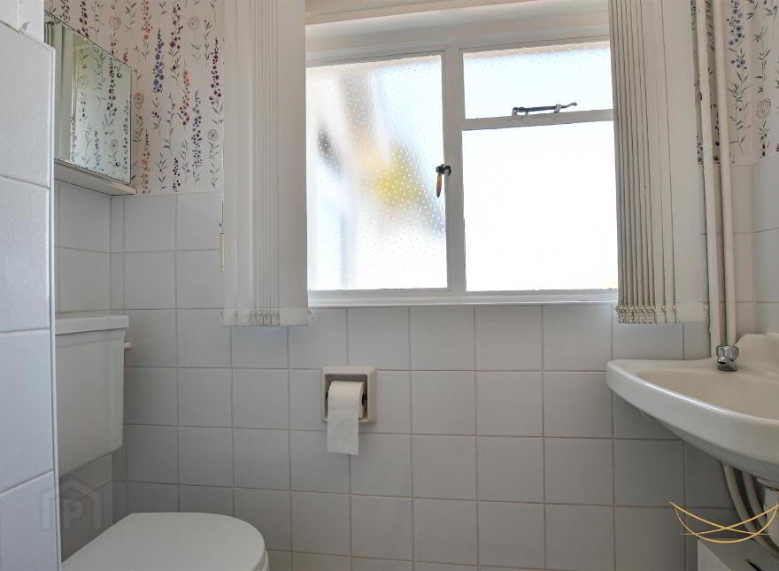 Aghnadore, 23 Whin Road, Ballygally, Larne, BT40 2QJ