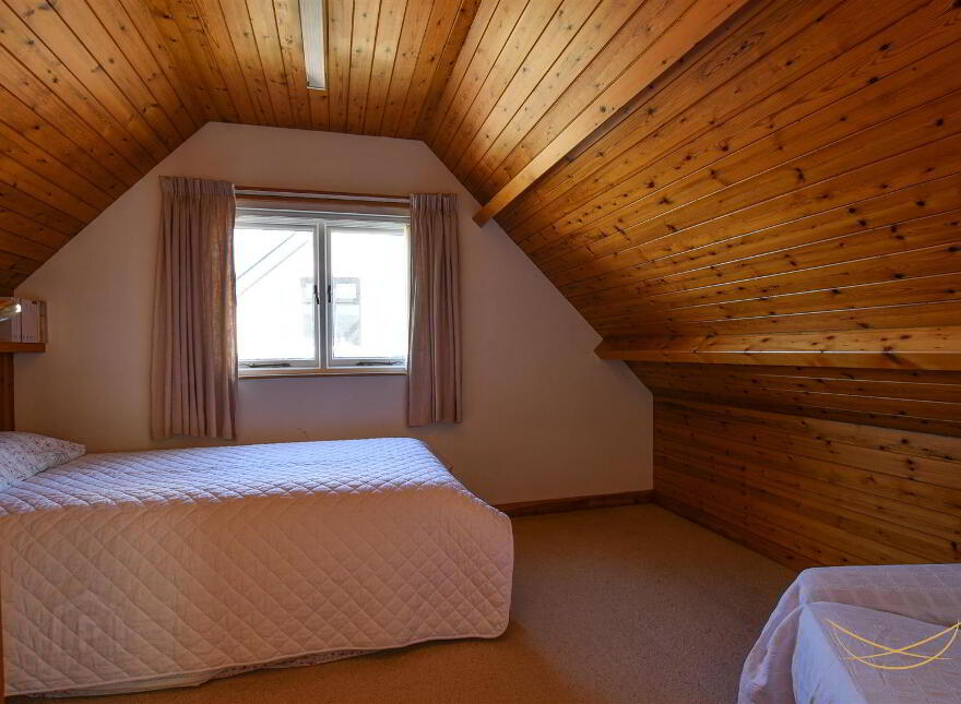 Aghnadore, 23 Whin Road, Ballygally, Larne, BT40 2QJ