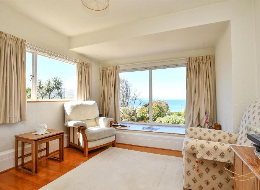 Aghnadore, 23 Whin Road, Ballygally, Larne, BT40 2QJ