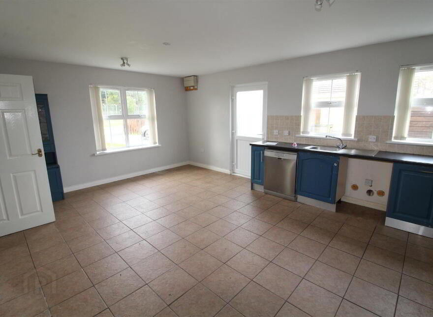 29 The Links, Ballykinler, Downpatrick, BT30 8FE