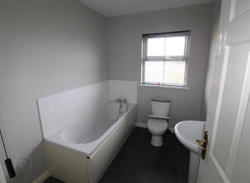 29 The Links, Ballykinler, Downpatrick, BT30 8FE