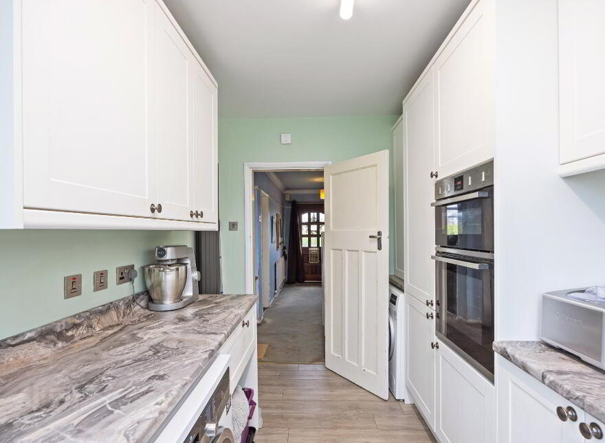 140 Sicily Park, Upper Lisburn Road, Belfast, BT10 0AQ