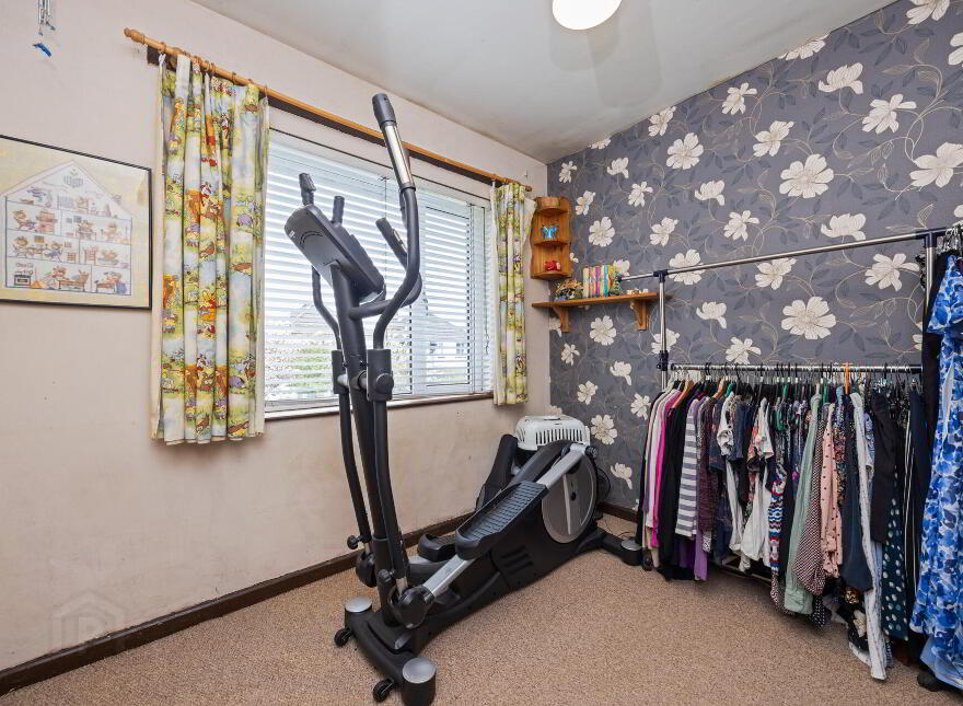 140 Sicily Park, Upper Lisburn Road, Belfast, BT10 0AQ