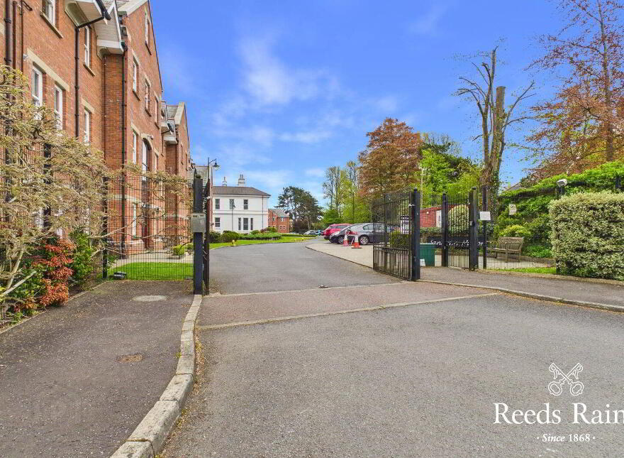 Apartment 17 Sandown Manor 84a Sandown Road, Belfast, BT5 6GQ
