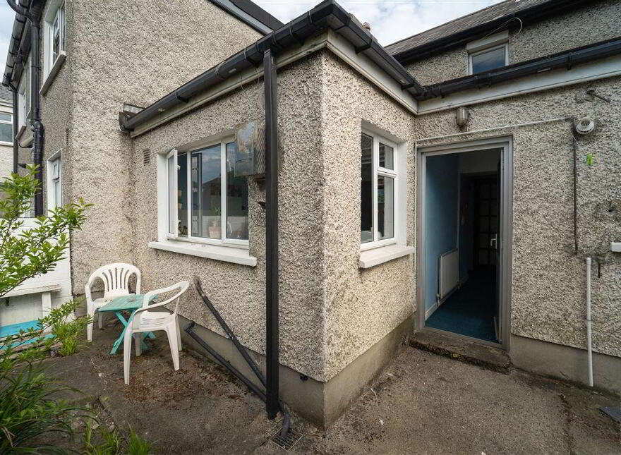 7 Woodfarm Cottages, Palmerstown, Dublin, D20HR53