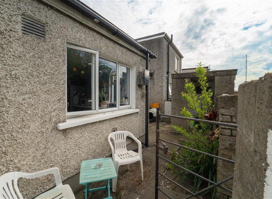 7 Woodfarm Cottages, Palmerstown, Dublin, D20HR53
