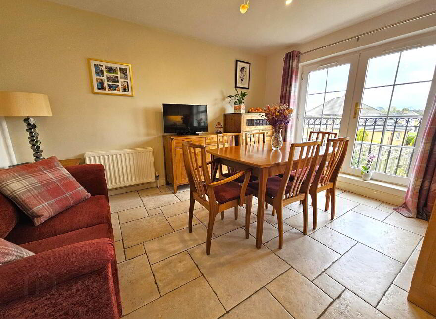 17 Berkeley Hall, Lisburn, BT27 5TZ