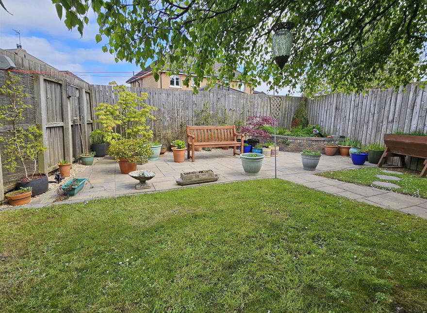 17 Berkeley Hall, Lisburn, BT27 5TZ