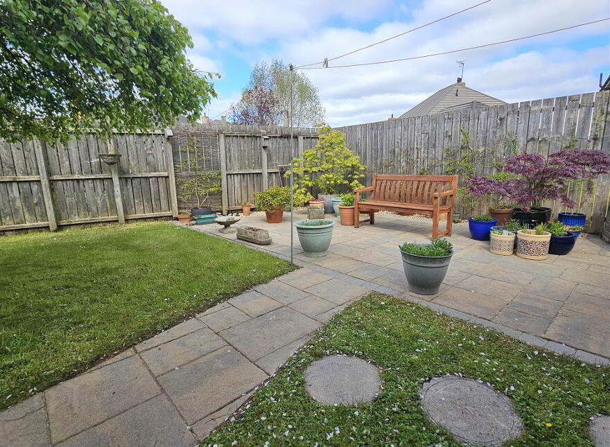 17 Berkeley Hall, Lisburn, BT27 5TZ