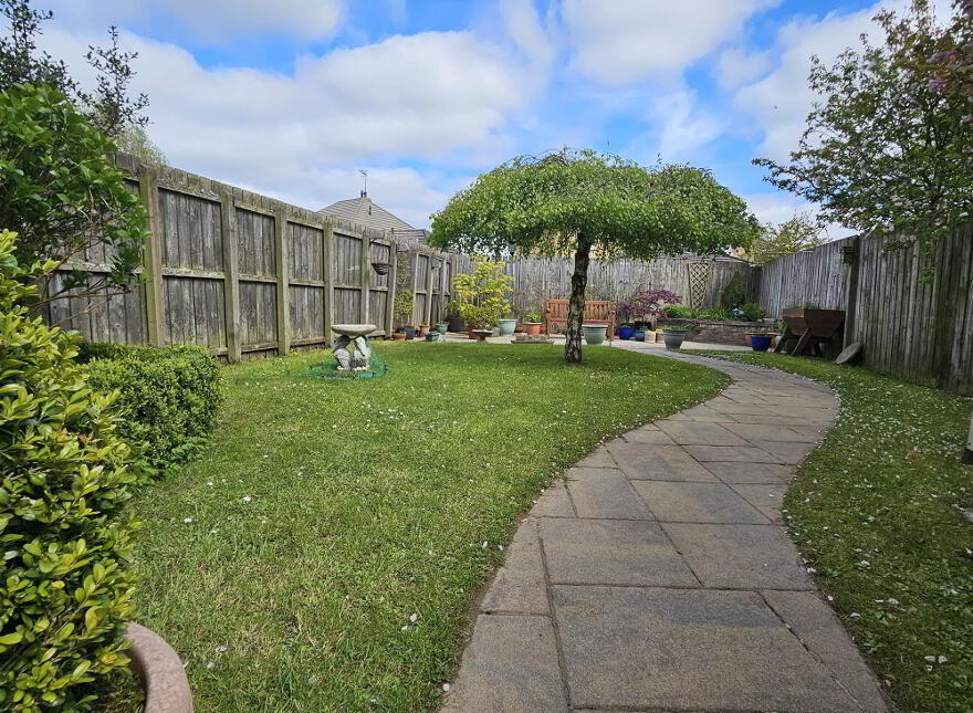 17 Berkeley Hall, Lisburn, BT27 5TZ