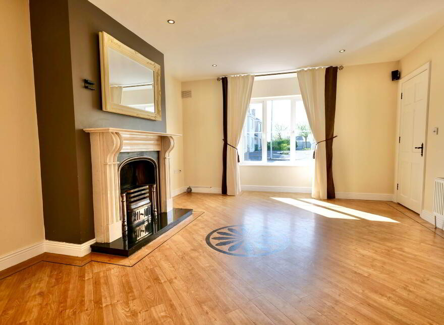 62 Woodfield Green, Newcastle West, V42F407