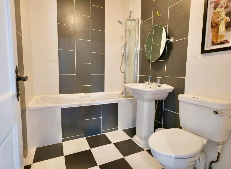 62 Woodfield Green, Newcastle West, V42F407