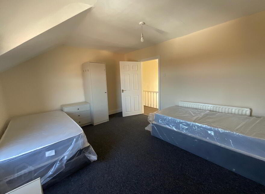 132 Tennent Street, Belfast, BT13 3GE