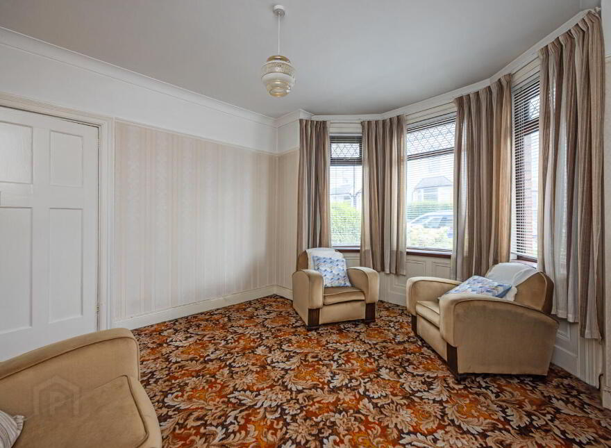 76 Downshire Road, Holywood, BT18 9LY