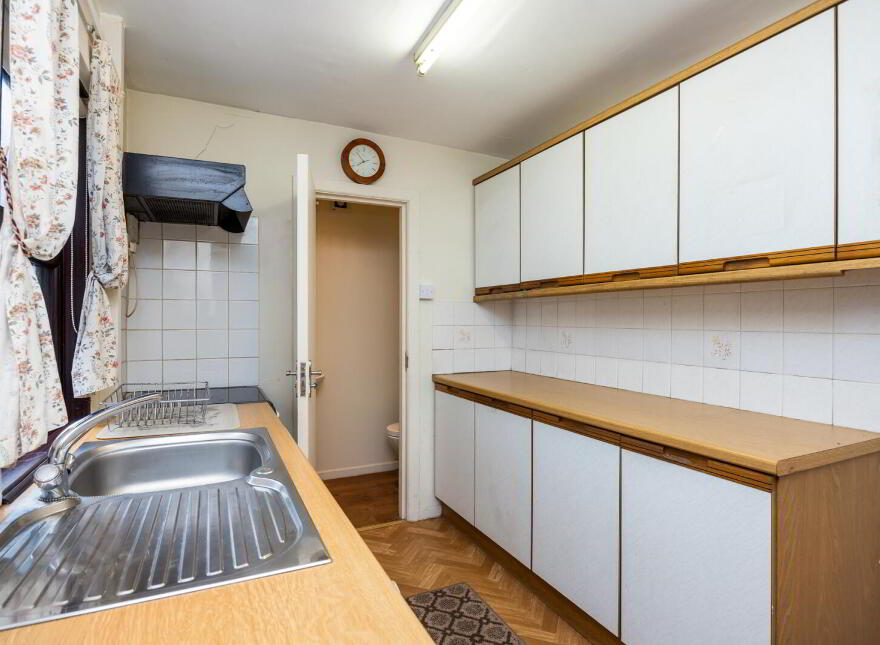 76 Downshire Road, Holywood, BT18 9LY