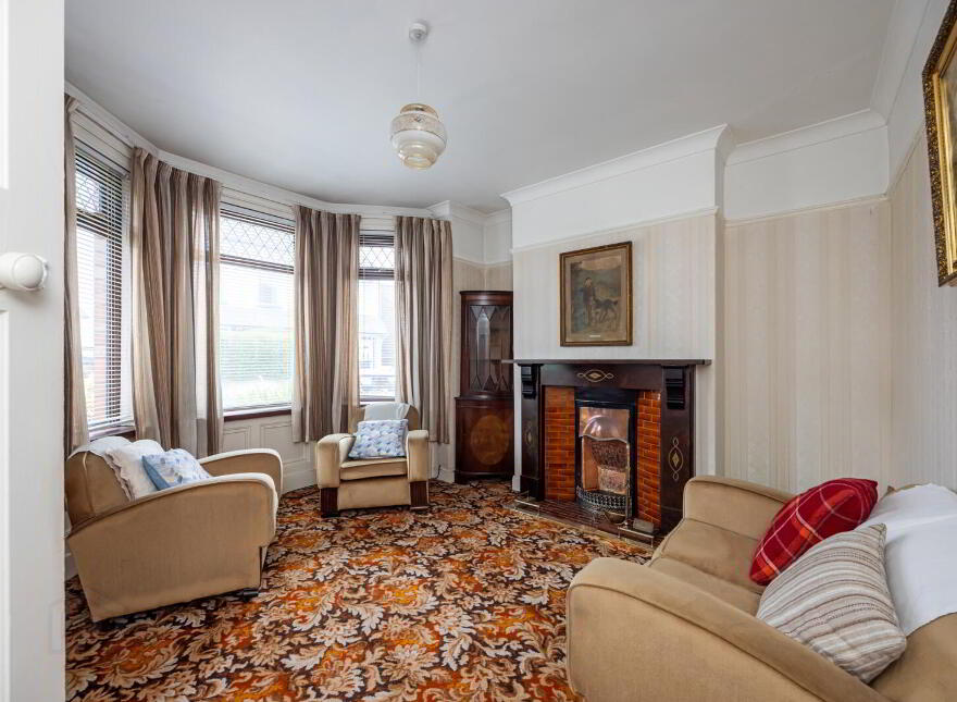 76 Downshire Road, Holywood, BT18 9LY