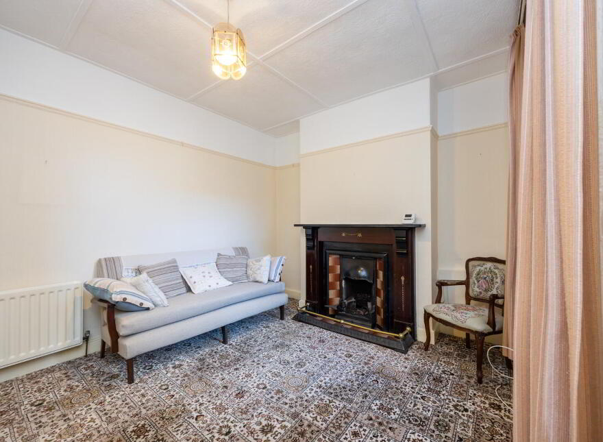 76 Downshire Road, Holywood, BT18 9LY