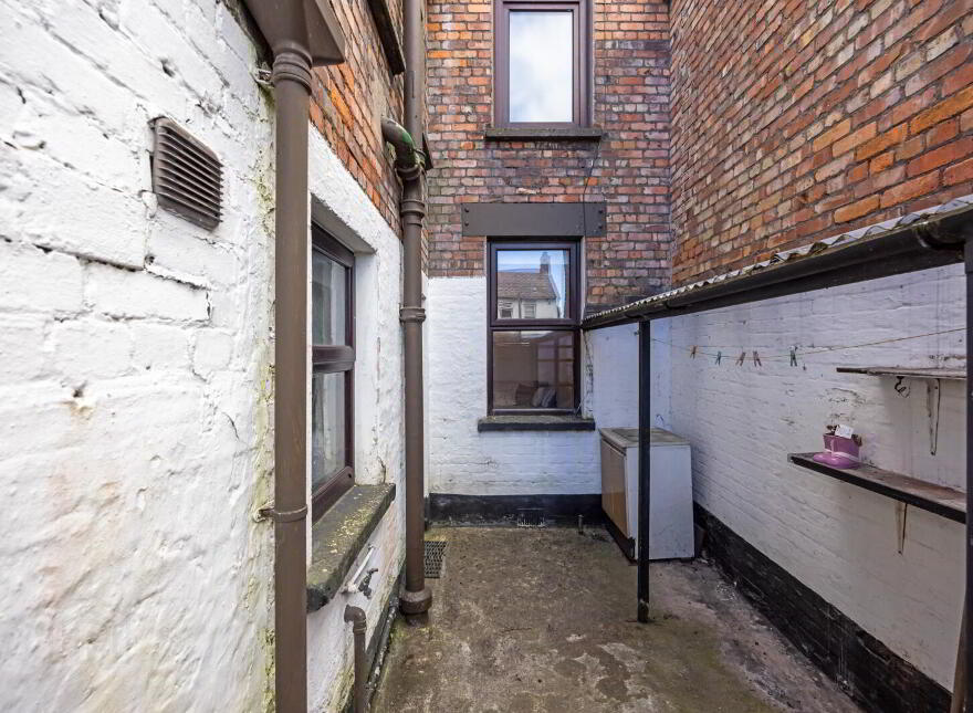 76 Downshire Road, Holywood, BT18 9LY