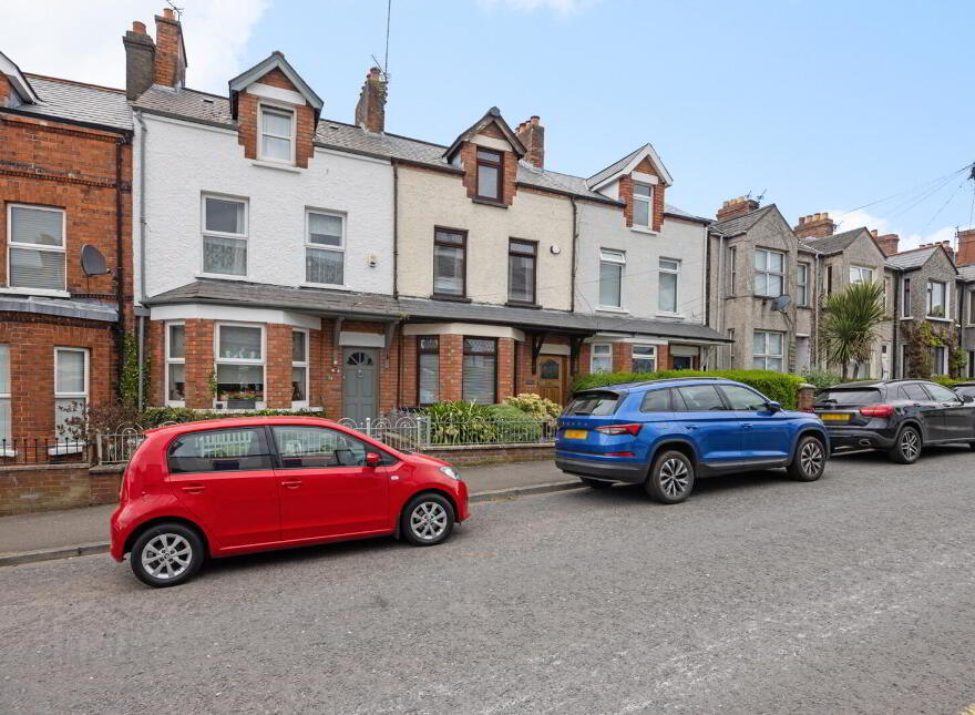 76 Downshire Road, Holywood, BT18 9LY