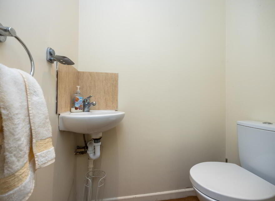 76 Downshire Road, Holywood, BT18 9LY