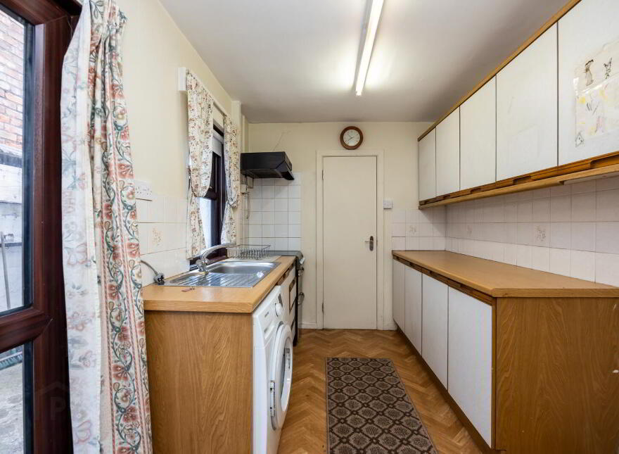 76 Downshire Road, Holywood, BT18 9LY