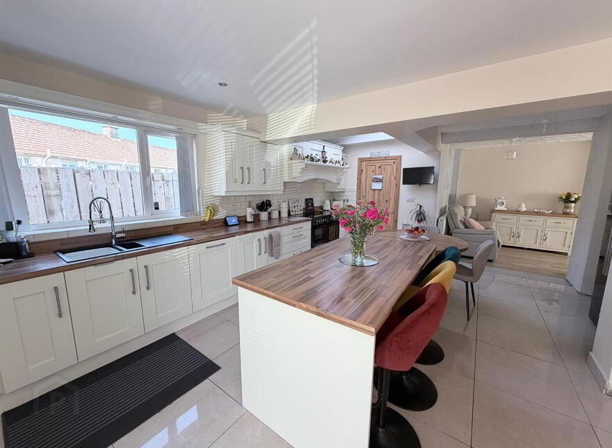 11 Ness Gardens, Waterside, Derry / Londonderry, BT47 2HH