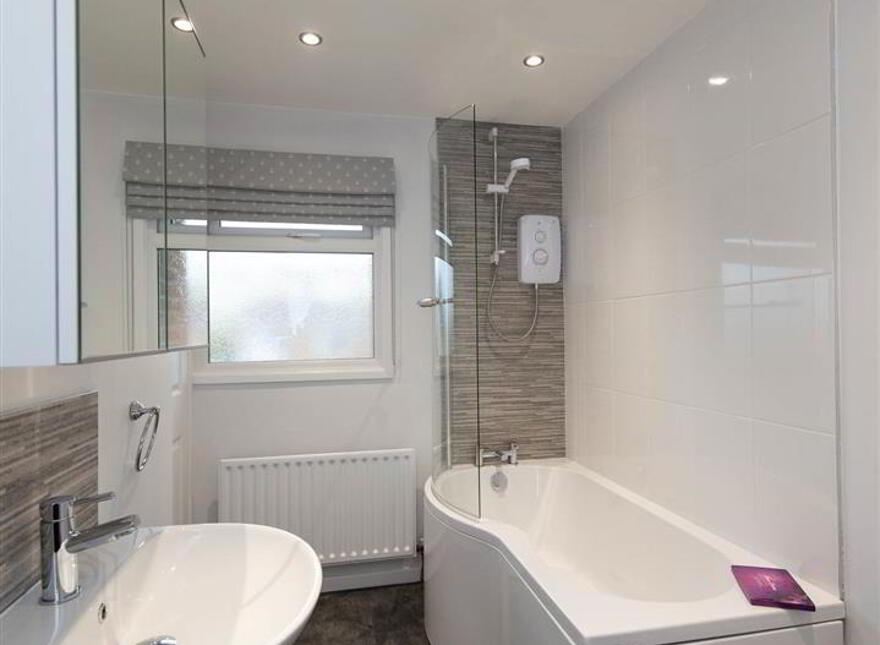 2 Knowes Crescent, Ballynahinch, BT24 8LJ