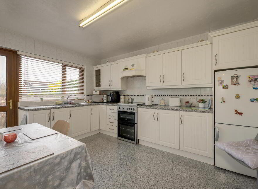 10 Station Drive, Bangor, BT19 1ET