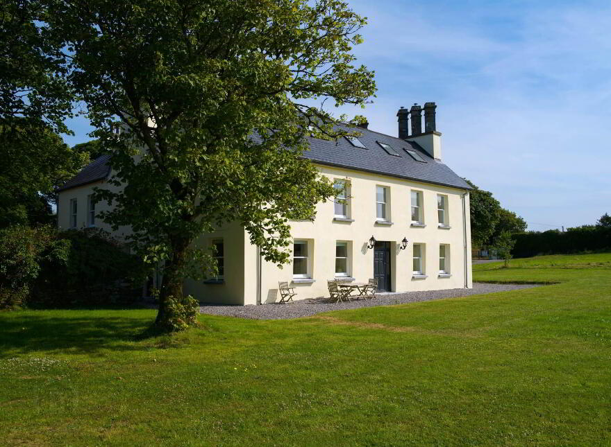 Drombeg House, Glandore, P81HX75