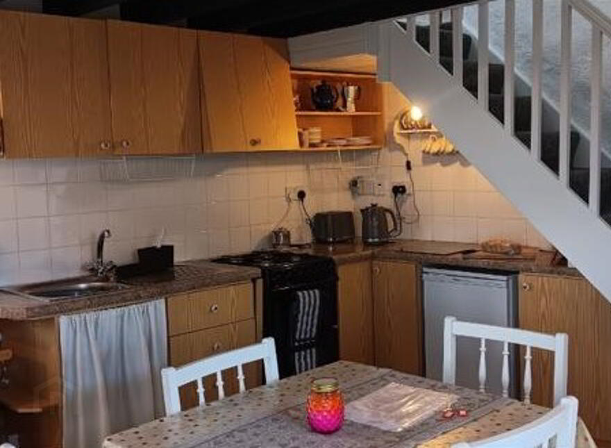 Salthill, Mountcharles, F94TK76