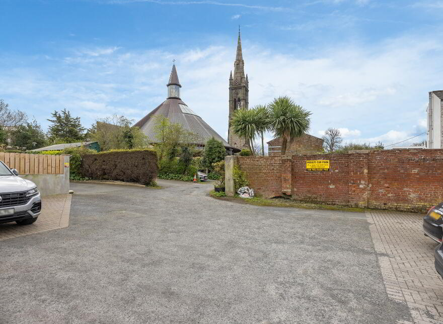 142 High St, Holywood, BT18 9HS
