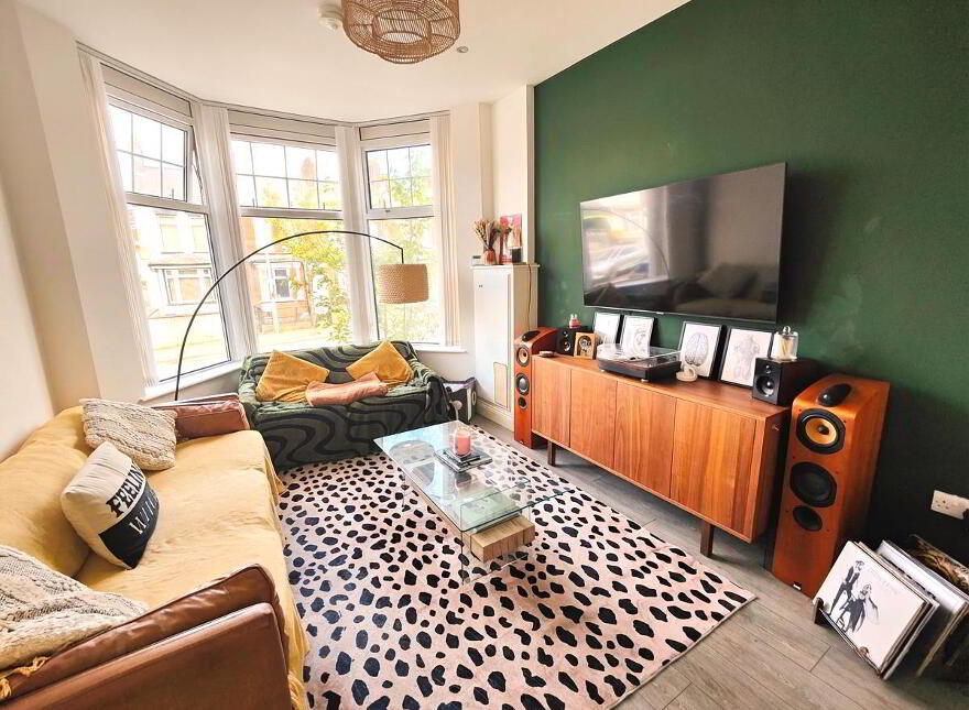 36 Ballygomartin Road, Belfast, BT13 3LD