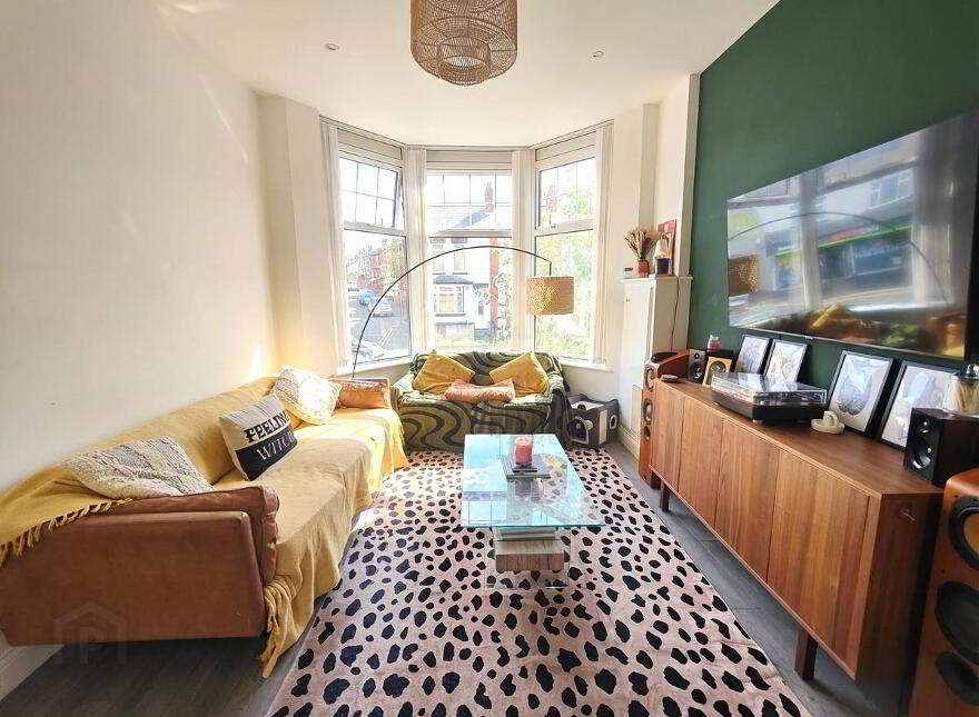 36 Ballygomartin Road, Belfast, BT13 3LD