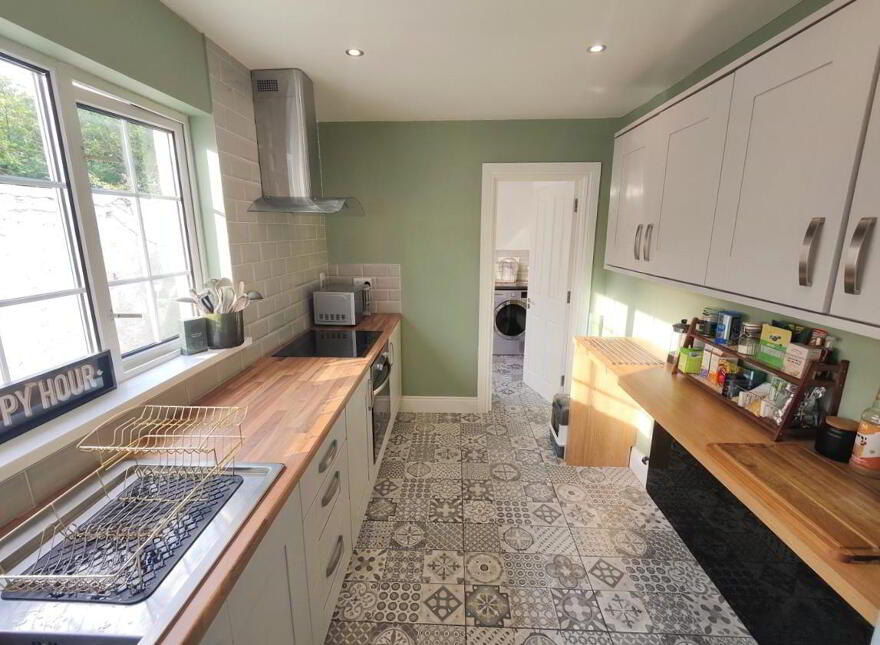 36 Ballygomartin Road, Belfast, BT13 3LD
