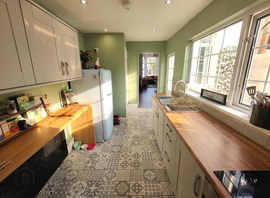 36 Ballygomartin Road, Belfast, BT13 3LD