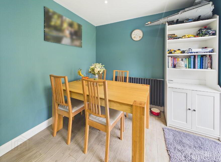 2 Ballylenaghan Park, Castlereagh, Belfast, BT8 6WS