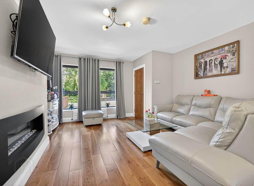 4 Malone Chase, Belfast, BT9 6XF