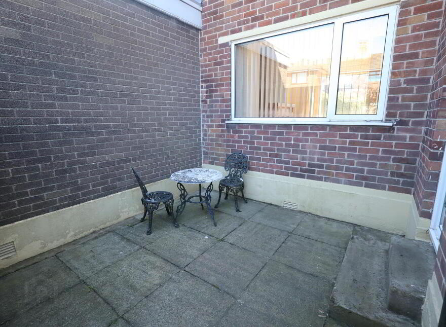 6 Liscoole Park, Newtownabbey, BT36 6EL