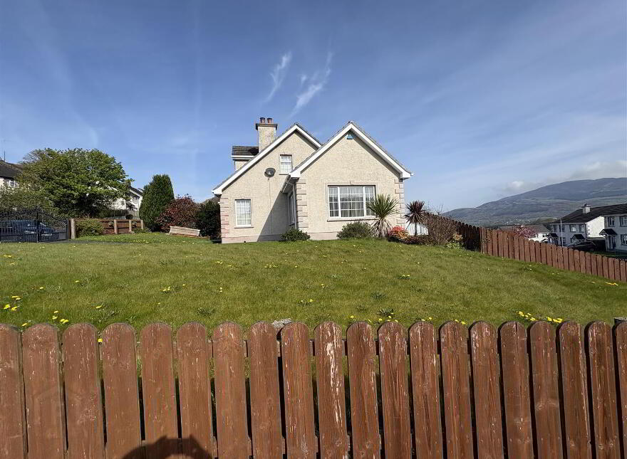 5 Longfield Heights, Forkhill, Newry, BT35 9PW