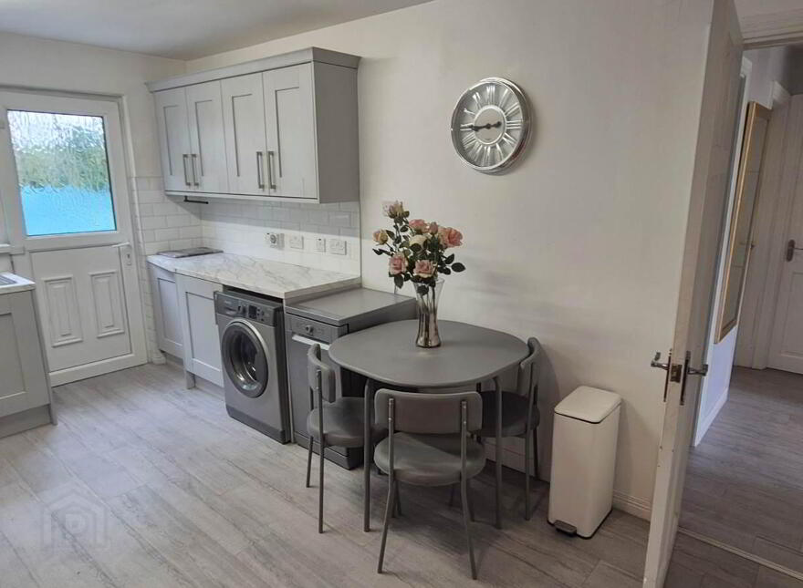 25 Lindenwood Park, Foyle Springs, Derry, BT48 0NX