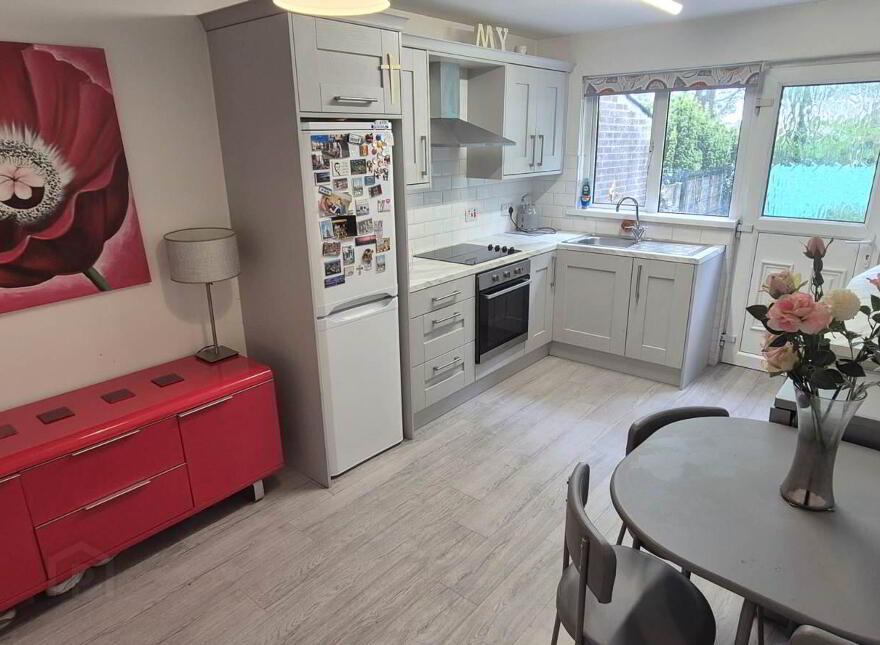 25 Lindenwood Park, Foyle Springs, Derry, BT48 0NX