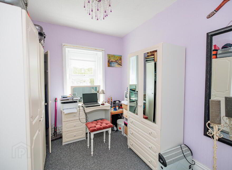 Meehans, Carrick Street, Mullinahone, E41HR26