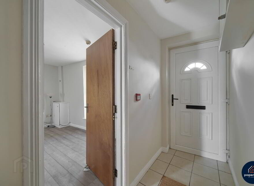 2 Moore Street, Derry, BT47 2EY