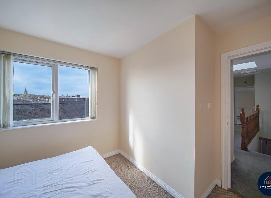 2 Moore Street, Derry, BT47 2EY