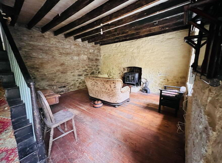 East, Lodge, Mount Pleasant, Bandon, P72KD50