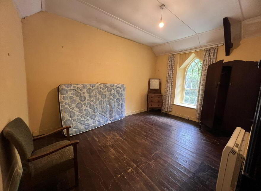 East, Lodge, Mount Pleasant, Bandon, P72KD50