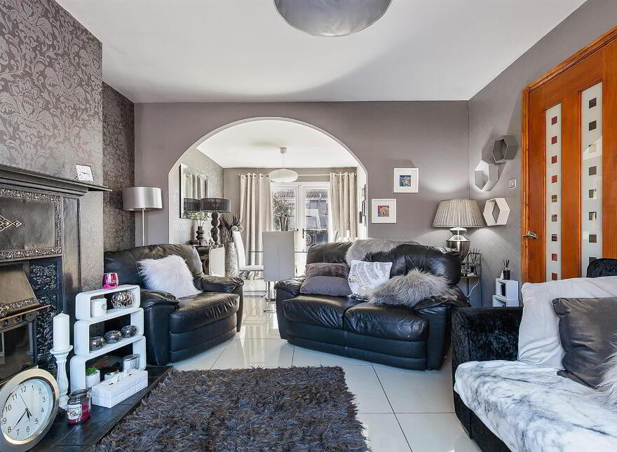 12 Greenland Grove, Larne, BT40 1DP