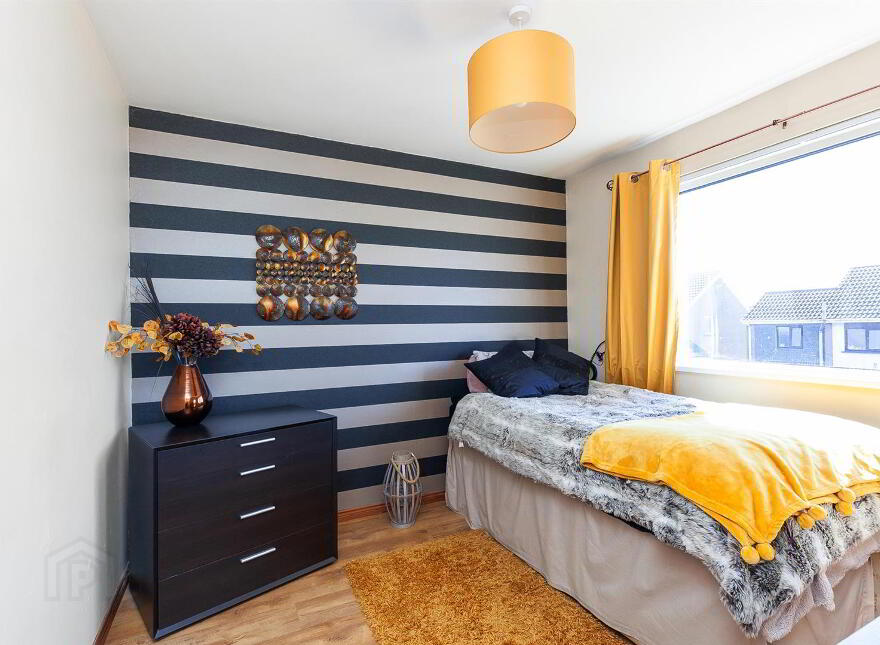 12 Greenland Grove, Larne, BT40 1DP