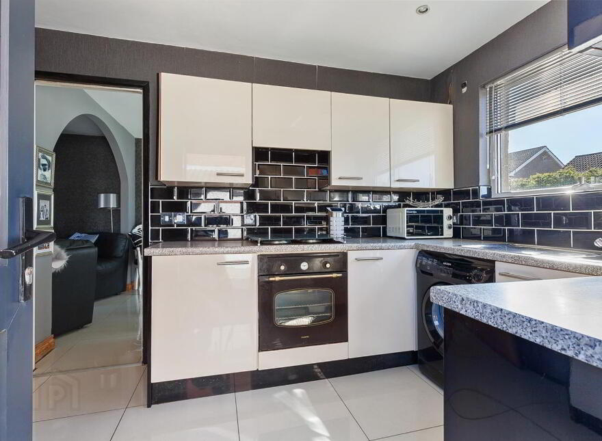 12 Greenland Grove, Larne, BT40 1DP
